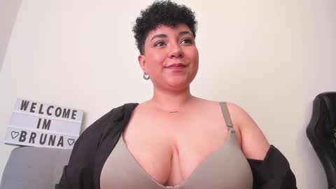 Bruna  online show from 02-06-25, 07:18