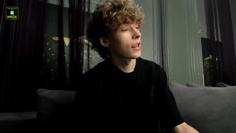 KEVIN online show from 09-15-25, 03:23