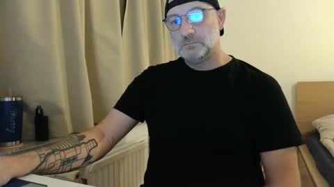 Snapshot of curman85 chatting on 01-10-26, 08:10 Curman85 online show from 01-10-26, 08:10