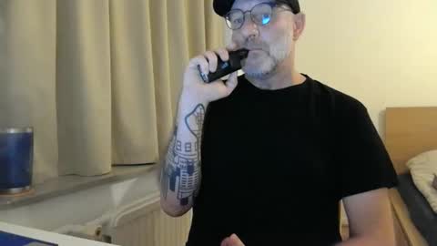 Snapshot of curman85 chatting on 01-15-26, 12:15 Curman85 online show from 01-15-26, 12:15