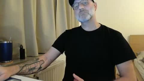 Snapshot of curman85 chatting on 02-08-26, 12:36 Curman85 online show from 02-08-26, 12:36