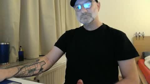 Snapshot of curman85 chatting on 02-15-26, 08:05 Curman85 online show from 02-15-26, 08:05