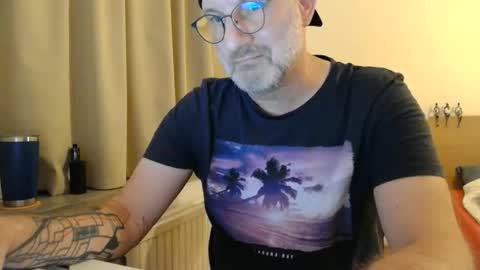 Snapshot of curman85 chatting on 02-16-26, 11:23 Curman85 online show from 02-16-26, 11:23