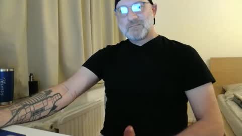 Snapshot of curman85 chatting on 03-20-26, 11:20 Curman85 online show from 03-20-26, 11:20