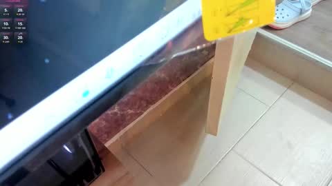 Alyanna  online show from 11-08-25, 12:05