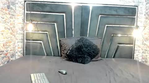 Alyanna  online show from 11-18-25, 11:47