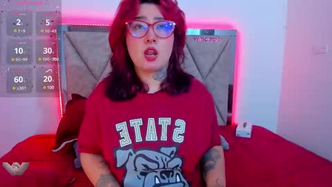 Snapshot of curvybaddie chatting on 02-12-25, 11:51 A online show from 02-12-25, 11:51