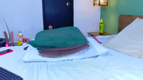 Danna online show from 01-29-25, 02:51