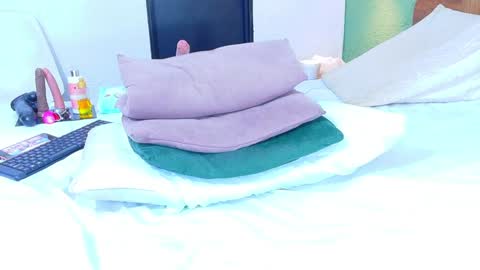 Danna online show from 02-06-25, 01:49