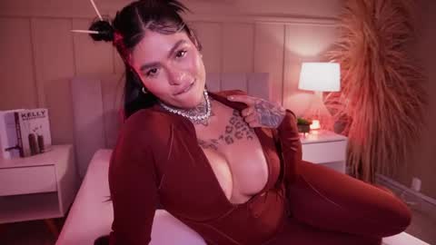 Snapshot of curvyliciouss chatting on 05-07-26, 06:13 Samantha online show from 05-07-26, 06:13