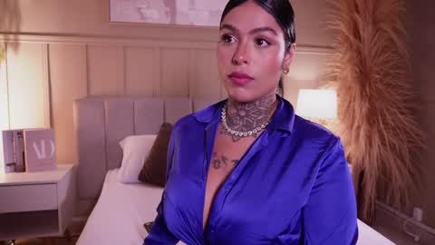 Snapshot of curvyliciouss chatting on 05-18-26, 05:19 Samantha online show from 05-18-26, 05:19
