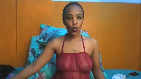 curvylyin online show from 11-01-25, 01:35