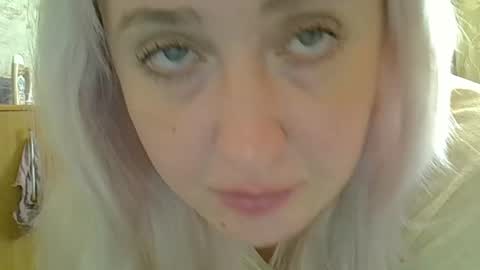 Snapshot of curvywild_lady30 chatting on 06-08-26, 10:15 Curvy online show from 06-08-26, 10:15