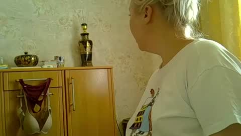 Snapshot of curvywild_lady30 chatting on 06-29-26, 10:59 Curvy online show from 06-29-26, 10:59