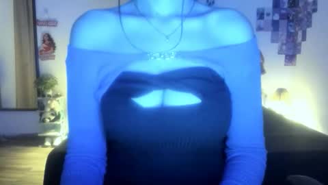 Alisha online show from 05-18-26, 05:41