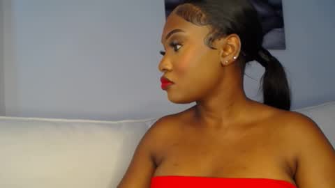 Snapshot of cute_ass18 chatting on 02-04-25, 11:05 Liya online show from 02-04-25, 11:05