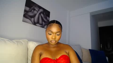 Snapshot of cute_ass18 chatting on 02-10-25, 11:15 Liya online show from 02-10-25, 11:15
