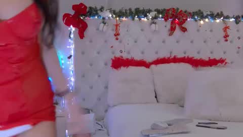 Snapshot of cute_b_alice chatting on 12-20-25, 05:03 Alissa online show from 12-20-25, 05:03