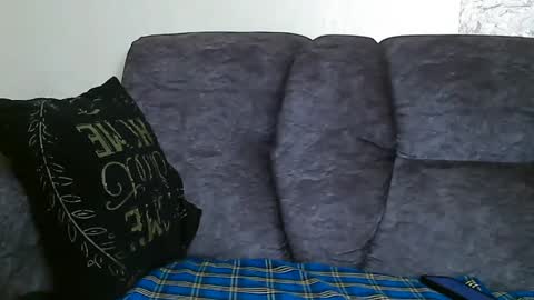 Snapshot of cute_beb2 chatting on 12-15-24, 11:34 V EE online show from 12-15-24, 11:34