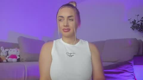 Snapshot of cute_blondiex chatting on 07-22-26, 12:41 Lexi online show from 07-22-26, 12:41