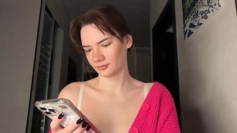 Snapshot of cute_bubbles chatting on 12-20-25, 06:59 cute_bubbles online show from 12-20-25, 06:59