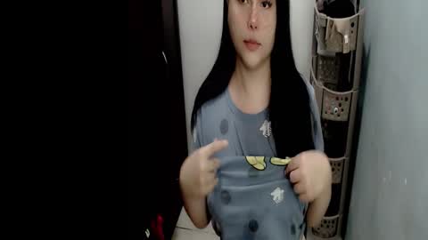 Snapshot of cute_candace chatting on 10-16-25, 05:41 indianadollbaby online show from 10-16-25, 05:41