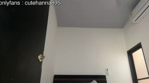 cute online show from 04-16-26, 04:52