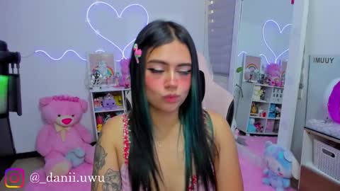 Snapshot of cute_dani__ chatting on 03-10-26, 05:18 Dani online show from 03-10-26, 05:18