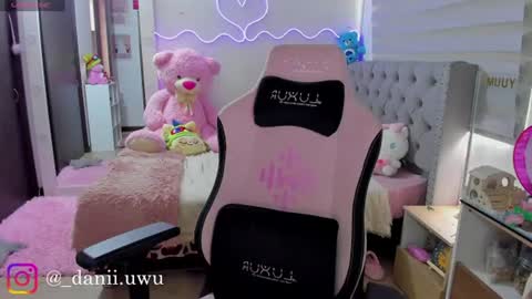 Dani  online show from 07-17-26, 05:29