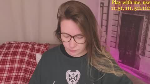 Everyday stream in the same time online show from 01-12-26, 01:11