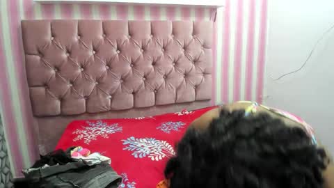 Snapshot of cute_ebony_18_ chatting on 09-17-25, 07:48 cute_ebony_18_ online show from 09-17-25, 07:48