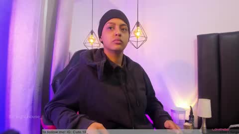 Snapshot of cute_elii chatting on 06-05-26, 12:55 Independent Model online show from 06-05-26, 12:55