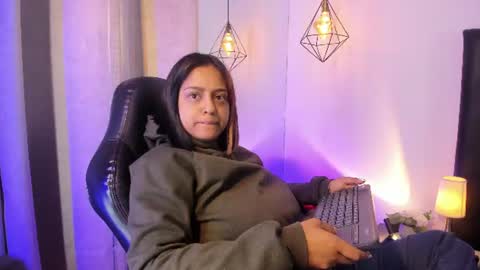 Snapshot of cute_elii chatting on 06-11-26, 12:03 Independent Model online show from 06-11-26, 12:03