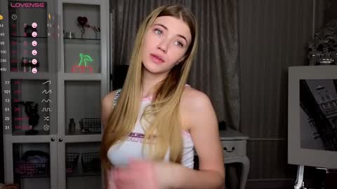 Anne online show from 02-05-25, 07:07