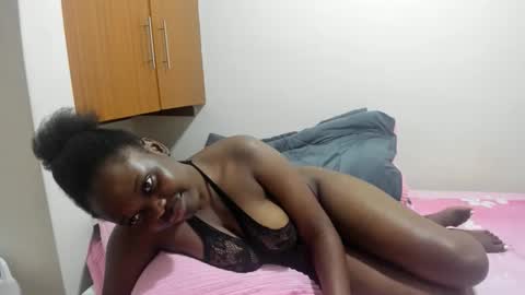 Snapshot of cute_gee43 chatting on 11-02-25, 01:35 cute_gee43 online show from 11-02-25, 01:35