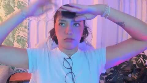 Sofa  online show from 02-04-26, 11:49