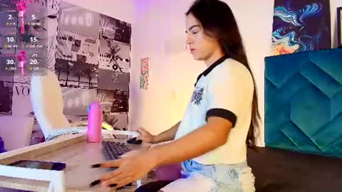 Cute horny1 online show from 07-31-26, 01:32