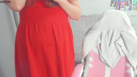 Snapshot of cute_kate0 chatting on 11-13-25, 12:59 cute_kate0 online show from 11-13-25, 12:59