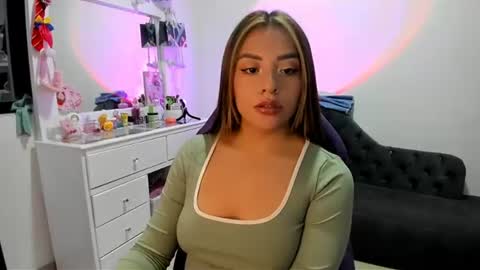 Katherine Independent model online show from 07-19-26, 02:04