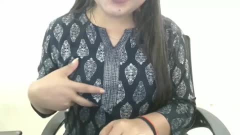 Snapshot of cute_kavya chatting on 10-11-25, 08:13 cute_kavya online show from 10-11-25, 08:13