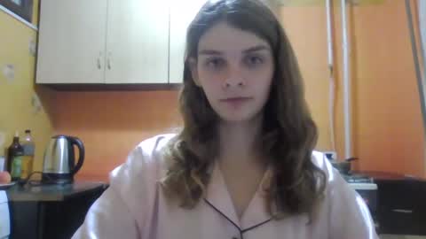 cute_kitte online show from 12-17-24, 10:43