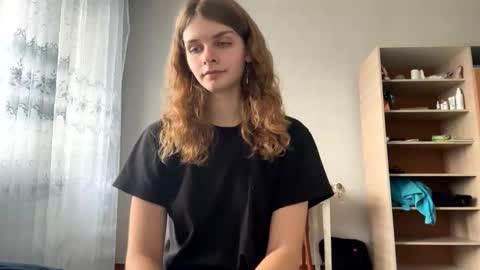 cute_kitte online show from 01-03-25, 11:14