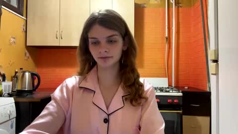 cute_kitte online show from 01-06-25, 10:05