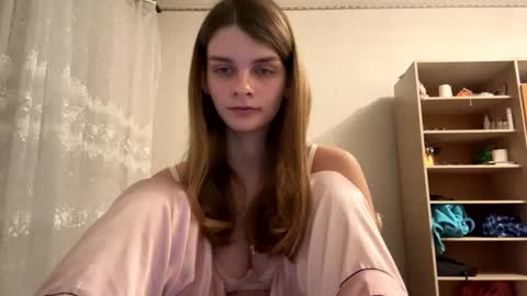cute_kitte online show from 02-12-25, 05:16