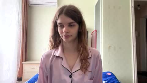 cute_kitte online show from 10-05-25, 07:28