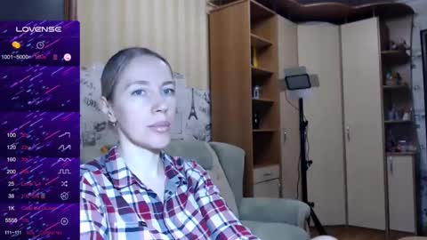 cute_lion_ online show from 01-10-25, 09:23