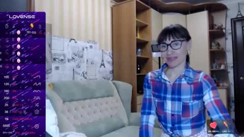 cute_lion_ online show from 01-11-25, 12:18