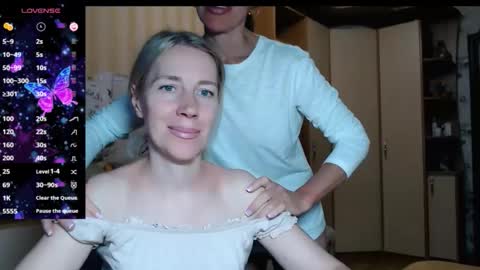 cute_lion_ online show from 09-19-25, 01:01