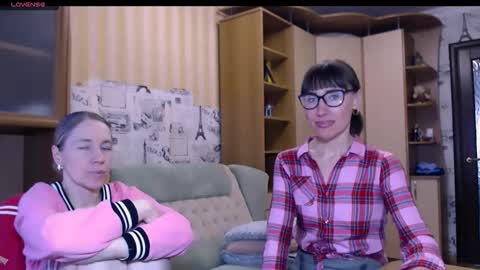 cute_lion_ online show from 03-04-26, 11:27