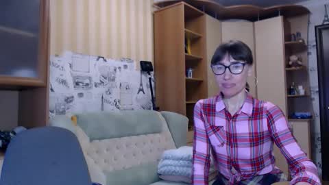 cute_lion_ online show from 03-28-26, 11:32